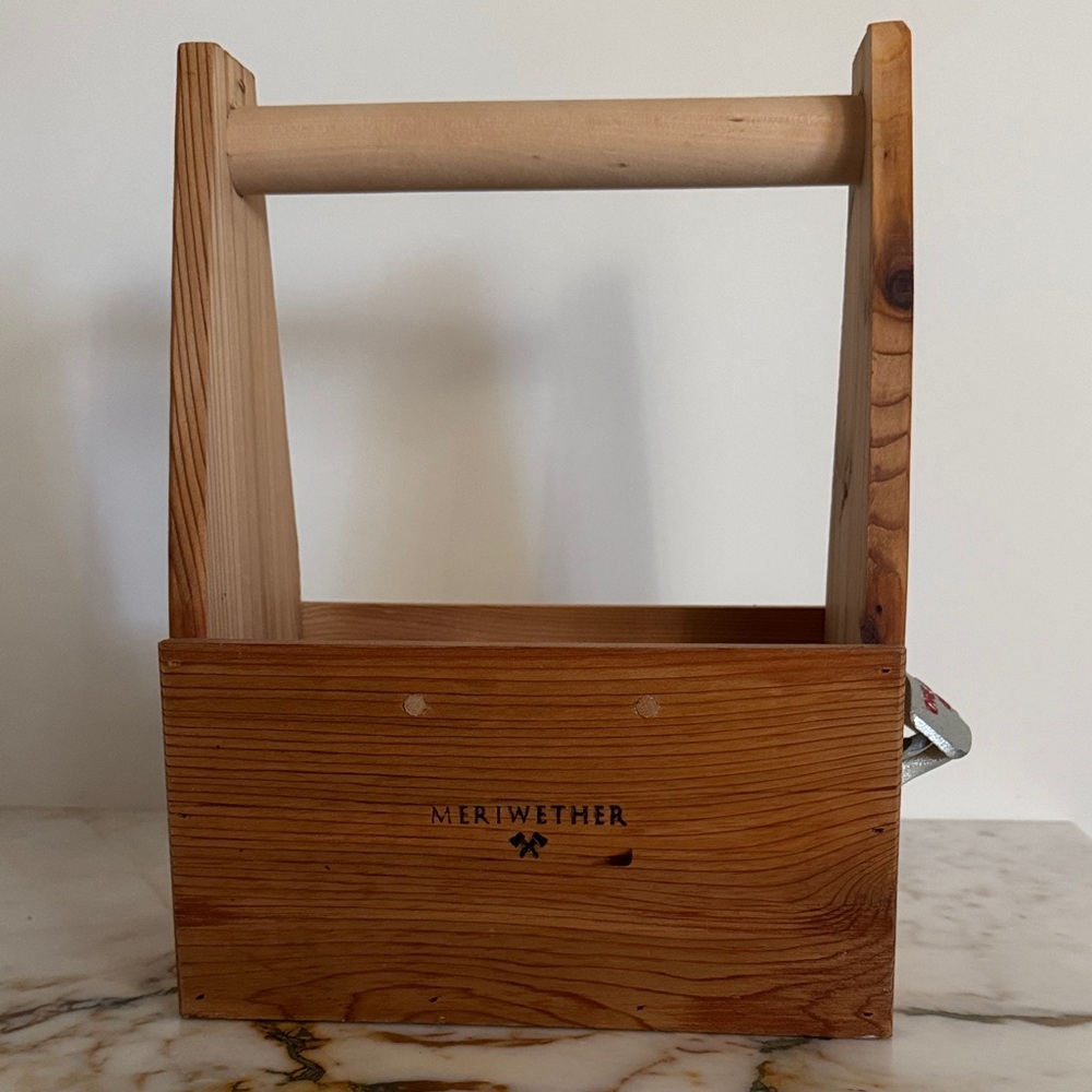 Meriwether Cedar 6-Pack Beer Carrier with Opener